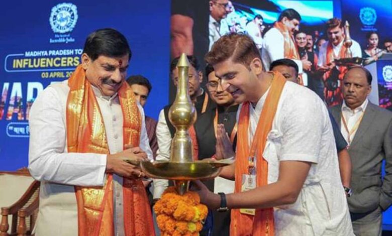 सोशल-मीडिया-बनी-है-युवाओं-की-सबसे-बड़ी-ताकत-:-मुख्यमंत्री-डॉ.-यादव