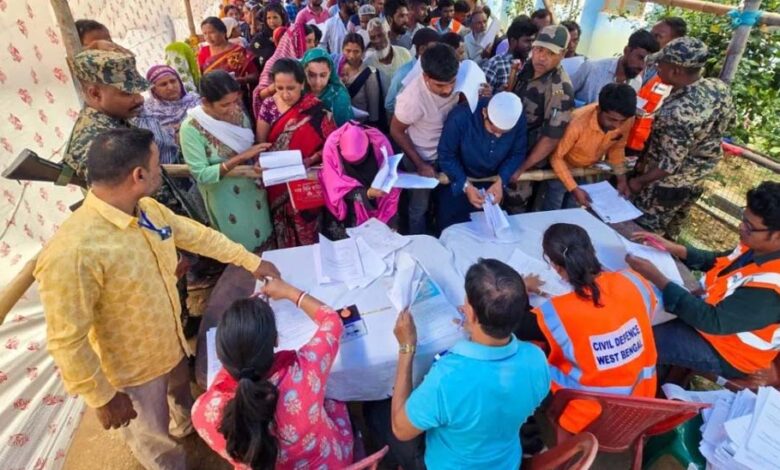 बंगाल-में-90-लाख-से-अधिक-मतदाता-वोटर-लिस्ट-से-बाहर,-ec-ने-जारी-किया-जिलेवार-डेटा