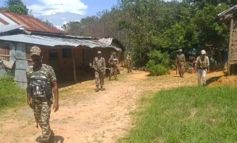 मणिपुर में कुकी उग्रवादियों का हमला: घर पर बम फेंकने से मां के साथ सो रहे दो बच्चों की मौत