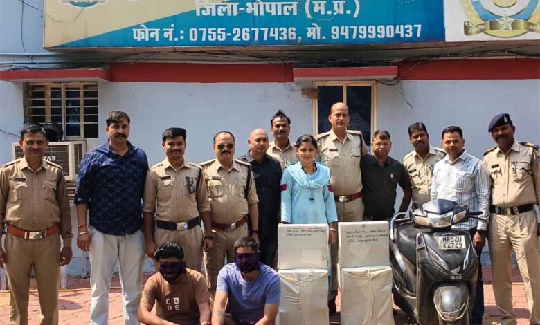 थाना-अयोध्यानगर-पुलिस-ने-02-शराब-तस्करो-को-10-पेटी-अग्रेजी-शराब-के-साथ-किया-गिरफ्तार,-रायसेन,-विदिशा-जिले-से-लाकर-कर-रहे-थे-भोपाल-में-शराब-तस्करी।