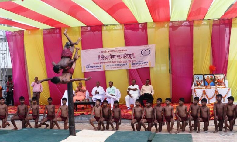 जनजातीय-कल्याण-केंद्र-बरगांव-में-विकास-कार्यों-का-लोकार्पण,-शिक्षा-व-संस्कार-पर-दिया-गया-जोर