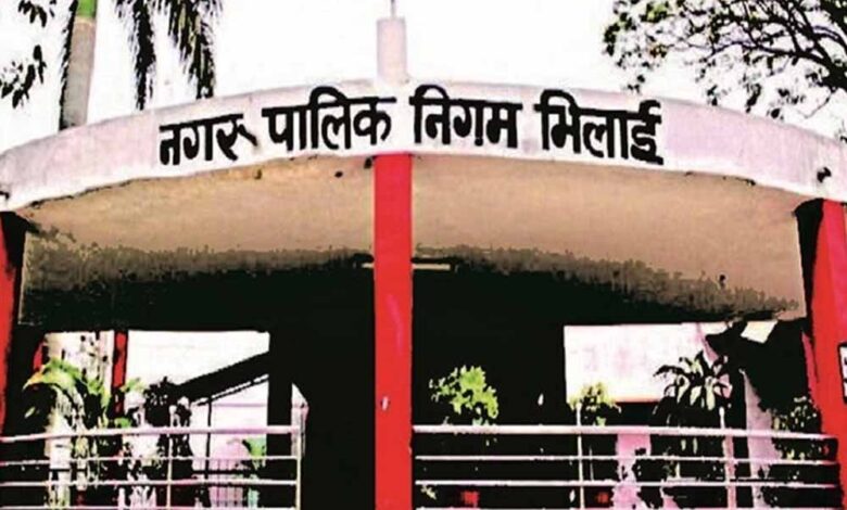 निगम-में-सख्ती:-बिना-अनुमति-छुट्टी-लेने-पर-रोक,-टाउन-प्लानिंग-के-दो-अफसर-सस्पेंड