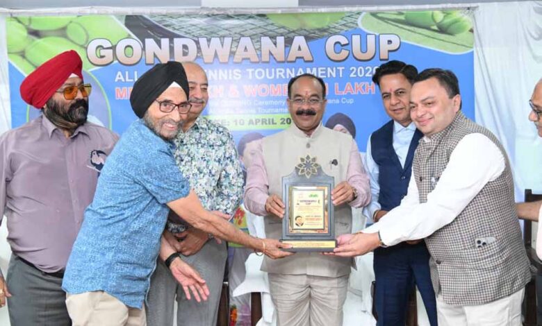 खेल-और-खिलाड़ियों-को-आगे-बढ़ाने-टूर्नामेंट-आवश्यक-:-अरुण-साव