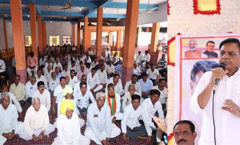 सरकार-समाज-के-सभी-वर्गों-के-कल्याण-और-आर्थिक-सशक्तिकरण-के-लिए-प्रतिबद्ध-:-उप-मुख्यमंत्री-देवड़ा