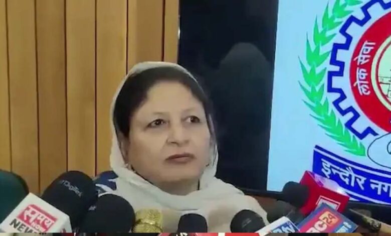 वंदे-मातरम्-विवाद:-कांग्रेस-पार्षद-का-मुंह-काला-करने-पर-51-हजार-के-इनाम-की-घोषणा