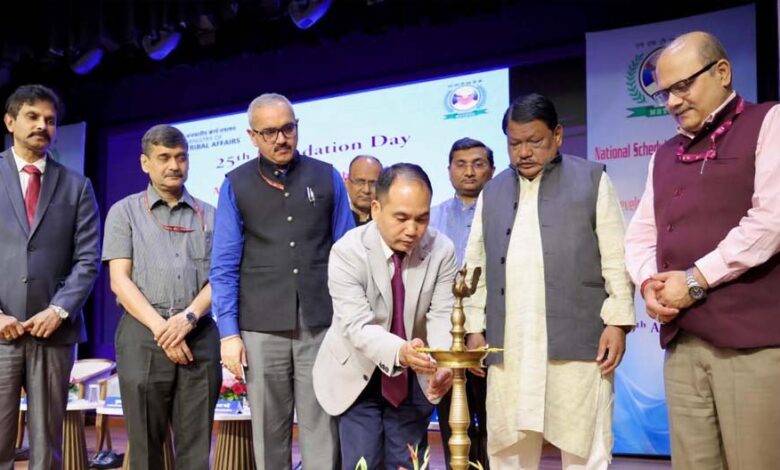 व्यक्तियों-को-रोजगार-चाहने-वाला-बनने-के-बजाय-रोजगार-देने-वाला-बनाएं-केन्द्रीय-मंत्री-ओंराव