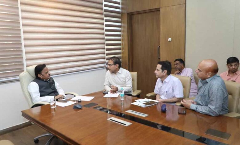 उप-मुख्यमंत्री-शुक्ल-ने-रीवा-में-सांदीपनि-विद्यालयों-के-विकास-कार्यों-एवं-प्रस्तावों-की-समीक्षा-की