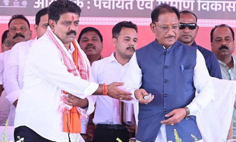 ग्रामीण-विकास-को-नई-रफ्तार:-2426-किमी-सड़क-निर्माण-का-मुख्यमंत्री-विष्णु-देव-साय-ने-किया-शिलान्यास