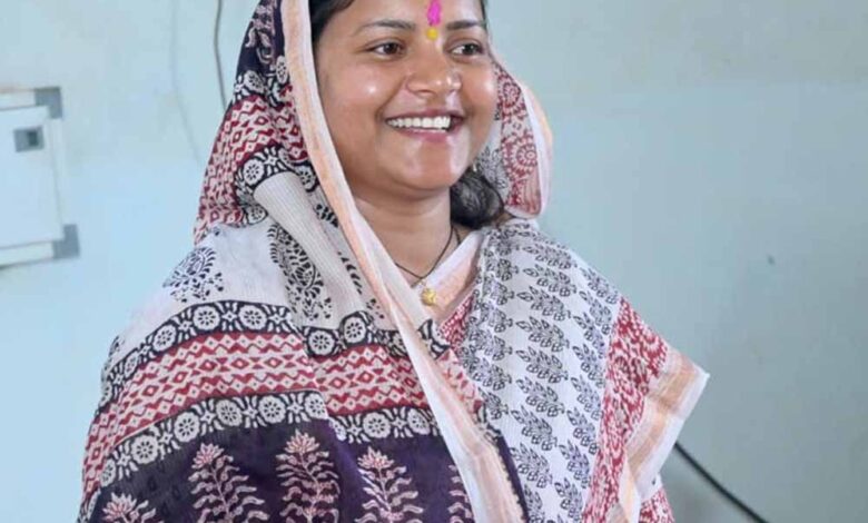 आत्मनिर्भरता-की-राह:-दिशा-दर्शन-भ्रमण-को-मंत्री-लक्ष्मी-राजवाड़े-ने-बताया-सशक्त-माध्यम