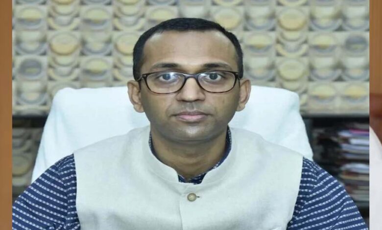 अम्बिकापुर : कलेक्टर ने ली जिला स्तरीय स्वास्थ्य विभाग की समीक्षा बैठक