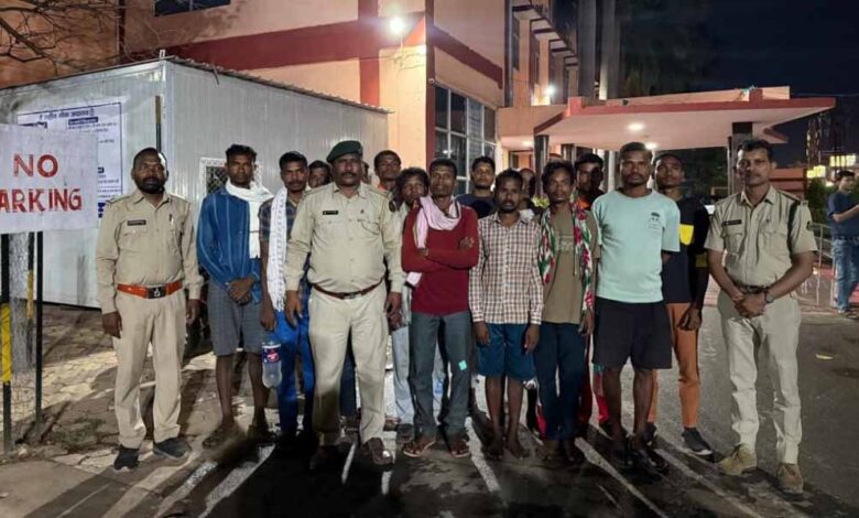 जगदलपुर-में-बड़ी-कार्रवाई:-जंगल-कब्जे-की-साजिश-नाकाम,-14-ग्रामीण-गिरफ्तार