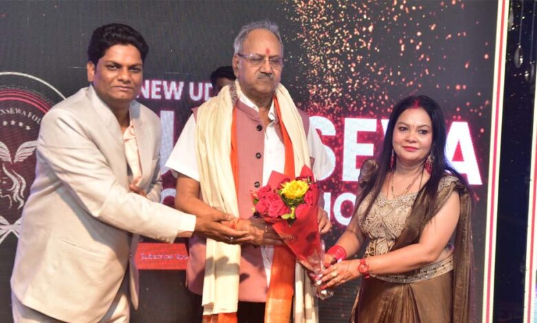 आज-की-नारी–नारी-शक्ति-सम्मान-अवॉर्ड-शो:-रायपुर-में-महिला-सशक्तिकरण-का-भव्य-उत्सव