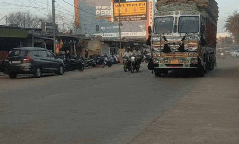 raipur-के-19-प्रमुख-मार्गों-पर-भारी-वाहनों-की-एंट्री-बैन,-ट्रैफिक-जाम-से-मिलेगी-राहत