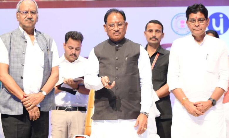 पंचायती-राज-संस्थाओं-को-सशक्त-बनाकर-विकसित-भारत-की-नींव-को-मजबूत-कर-रही-है-हमारी-सरकार-:-मुख्यमंत्री-साय