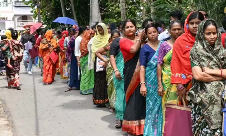 बंगाल-में-10%-बढ़ा-मतदान,-3-करोड़-से-ज्यादा-वोटर्स-की-बंपर-वोटिंग:-ममता-या-bjp-को-मिलेगा-फायदा?