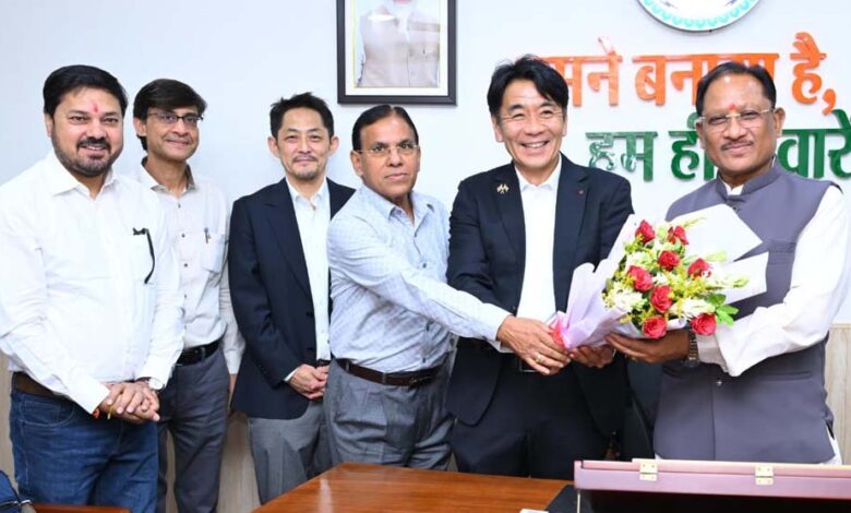 मुख्यमंत्री-विष्णु-देव-साय-से-जापान-के-प्रतिनिधिमंडल-की-सौजन्य-मुलाकात:-निवेश,-तकनीकी-सहयोग-और-औद्योगिक-विस्तार-को-लेकर-हुई-विस्तृत-चर्चा