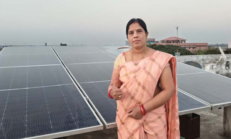 रायपुर-:-सोलर-पैनल-अपनाकर-देवश्री-साहू-बनीं-आत्मनिर्भर,-बिजली-बिल-से-मिली-पूर्ण-मुक्ति
