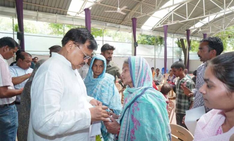 हर-जरुरतमंद-को-मिलेगा-सरकारी-योजनाओं-का-लाभ-:-मंत्री-तोमर