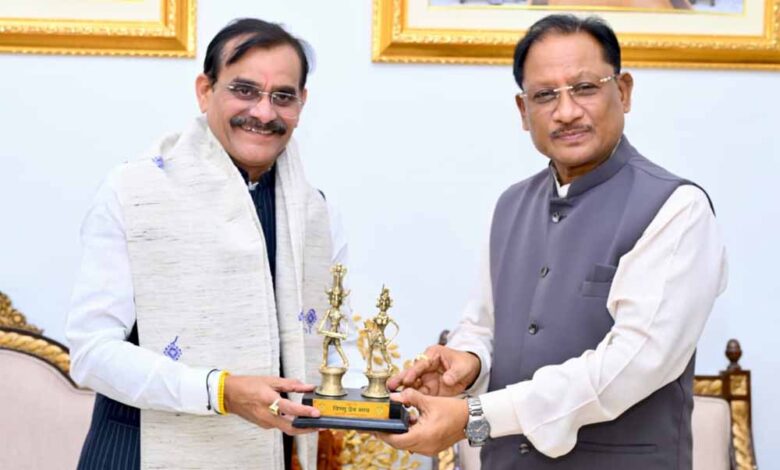 मुख्यमंत्री-से-सांसद-विष्णु-दत्त-शर्मा-ने-की-सौजन्य-मुलाकात