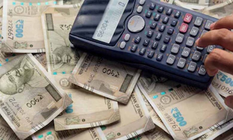 आठवें-वेतन-आयोग-में-कर्मचारियों-की-बड़ी-मांग,-न्यूनतम-वेतन-50-हजार-रुपये-करने-का-प्रस्ताव