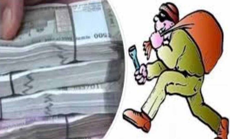 गुटखा-लाने-का-बहाना-बना-ड्राइवर,-अकाउंटेंट-से-50-लाख-लेकर-हुआ-फरार.