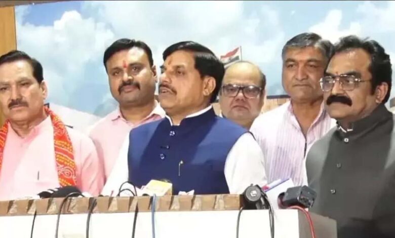 mp-विधानसभा-में-महिलाओं-को-33%-आरक्षण-का-शासकीय-संकल्प-ध्वनिमत-से-पारित,-cm-मोहन-ने-कांग्रेसियों-को-बताया-गिरगिट