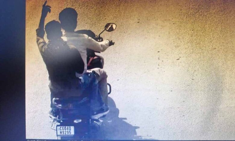 xuv700-चलाने-पर-भी-कटा-हेलमेट-का-चालान!-वजह-जानकर-रह-जाएंगे-हैरान