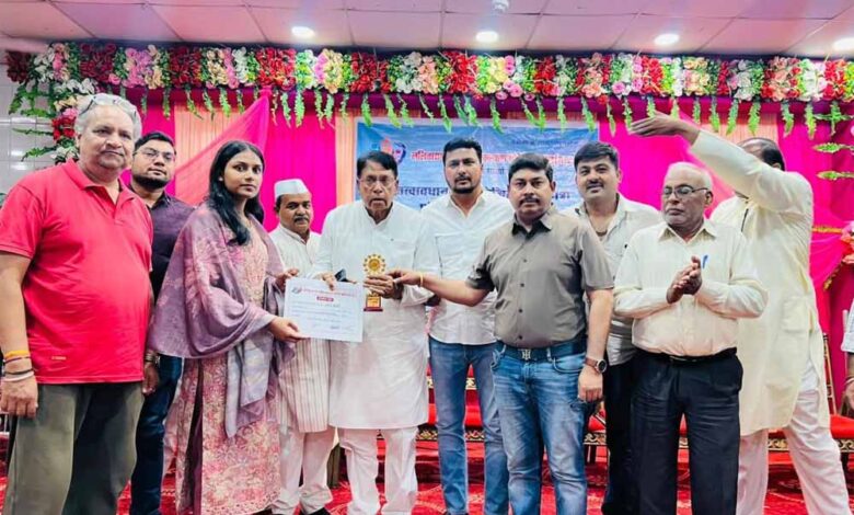 ललिताराम-जन-विकास-कल्याण-समिति-ने-300-मेधावी-छात्रों-का-किया-भव्य-सम्मान,-सांस्कृतिक-कार्यक्रमों-से-सजा-आयोजन