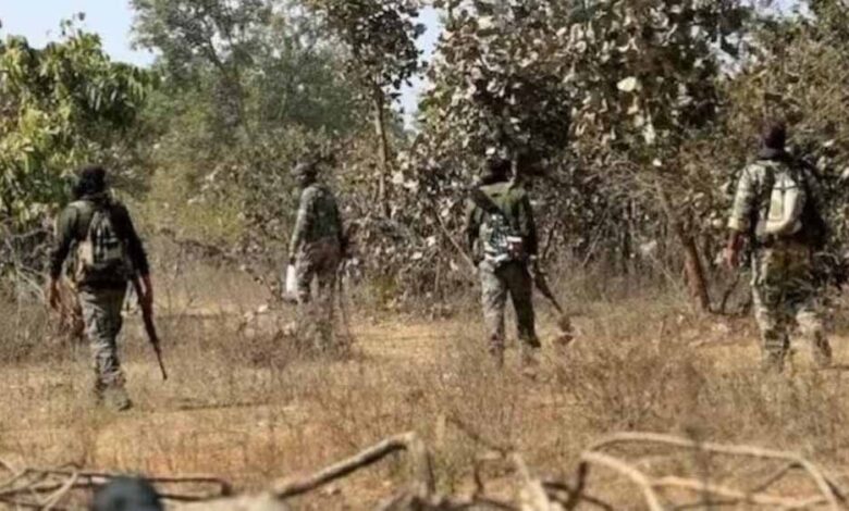 ied-ब्लास्ट-के-वीरों-को-अंतिम-विदाई:-नम-आंखों-से-4-जवानों-को-दी-गई-आखिरी-सलामी