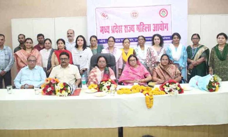 समाज-को-मानसिकता-में-बदलाव-लाए-बिना-स्थायी-सुधार-संभव-नहीं
