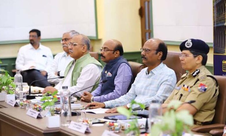 रेलवे–पुलिस–प्रशासन-के-समन्वय-से-सुनियोजित-भीड़-प्रबंधन,-कड़ी-सुरक्षा-और-आधारभूत-ढांचे-के-साथ-होगा-सिंहस्थ-2028-का-सफल-आयोजन-–-डीजीपी-मकवाणा