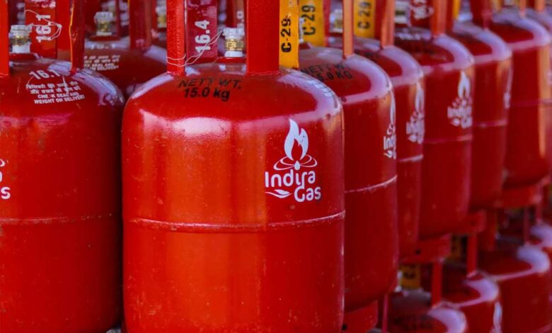 lpg-सिलेंडर-डिलीवरी-में-बड़ा-अपडेट:-इंडेन,-hpcl-और-भारत-गैस-ने-जारी-किया-नया-नोटिस