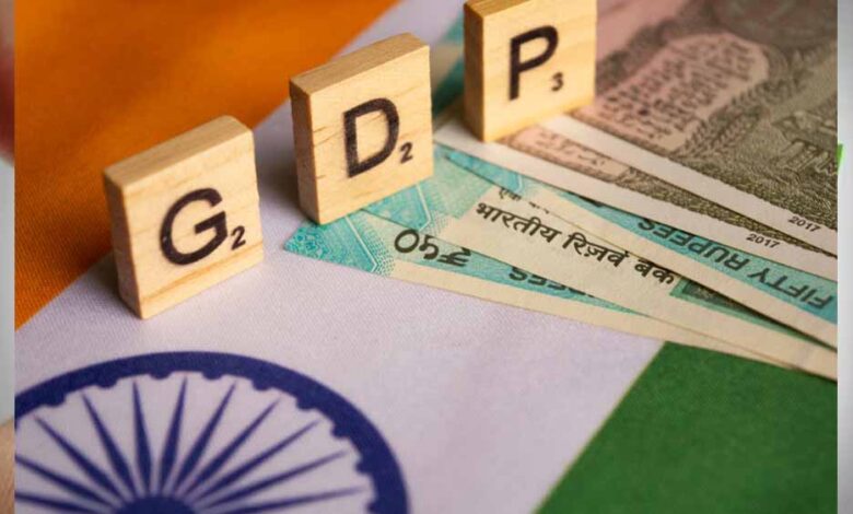 gdp-में-गिरावट-के-संकेत,-फिर-भी-भारत-की-रफ्तार-बरकरार;-अर्थव्यवस्था-से-जुड़ी-आई-मिश्रित-खबर