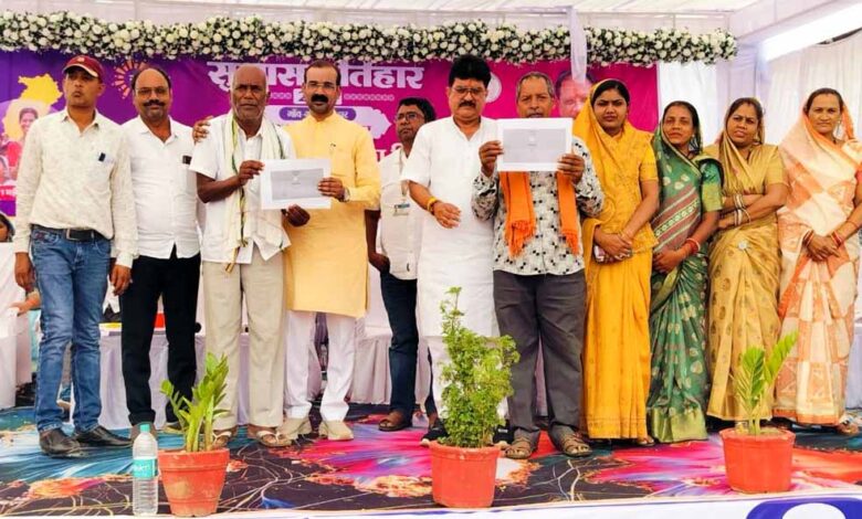 बालोद-के-राहुद-में-सुशासन-तिहार-आयोजित,-1428-आवेदनों-का-मौके-पर-निराकरण-और-हितग्राहियों-को-मिला-योजनाओं-का-लाभ