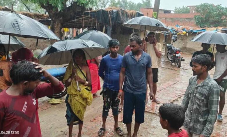 अनूपपुर-में-आकाशीय-बिजली-का-कहर,-भंडारा-से-लौट-रहे-तीन-लोग-चपेट-में-आए;-युवती-समेत-दो-की-मौत