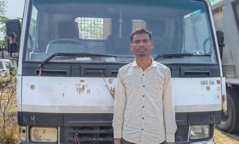 अवैध-रेत-और-ईंट-परिवहन-मामले-में-एक-माजदा-व-3-ट्रैक्टर-जब्त