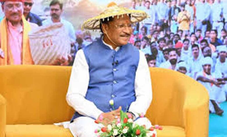 cm-साय-बोले-खेती-हमारी-संस्कृति-और-पहचान-की-नींव,-ड्रोन-तकनीक-से-बदल-रही-तस्वीर