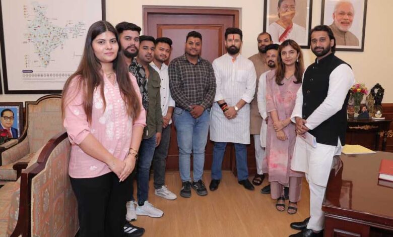 दिल्ली-में-केंद्रीय-मंत्री-चिराग-पासवान-से-मिली-मध्य-प्रदेश-लोजपा-की-टीम;-प्रदेश-में-संगठन-विस्तार-और-जमीनी-मजबूती-पर-हुई-सार्थक-चर्चा