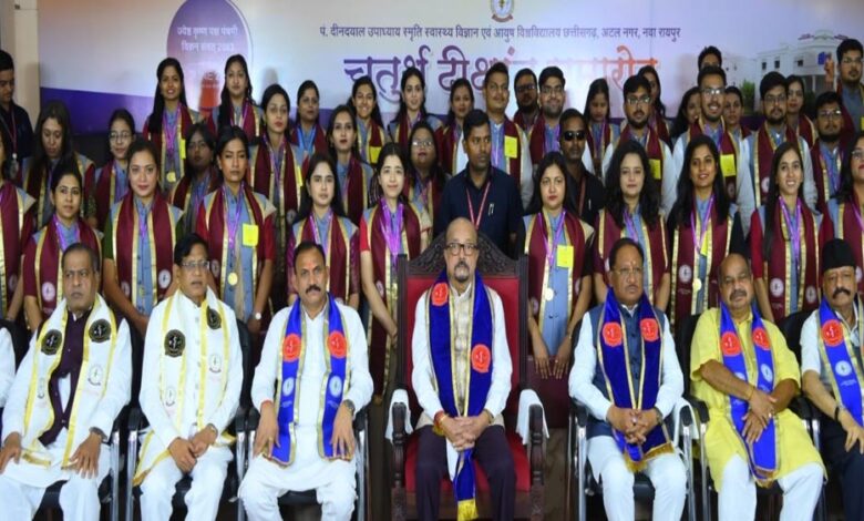 नई-पीढ़ी-को-डिजिटल-एडिक्शन-और-पॉपकॉर्न-स्टेटस-से-बाहर-निकलने-की-आवश्यकता-है-–-रमेन-डेका