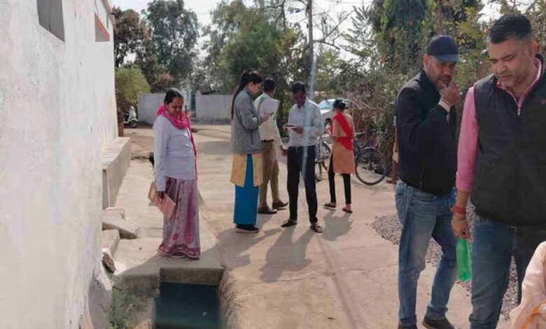 राजनांदगांव-में-पीलिया-डायरिया-का-प्रकोप,-गंदे-पानी-की-शिकायत-पर-निगम-ने-लिए-सैंपल