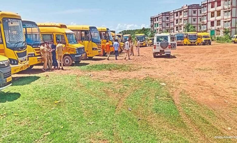 जगदलपुर-में-स्कूल-बसों-की-जांच-में-44-वाहन-मिले-गायब,-अब-होगी-सख्त-कार्रवाई