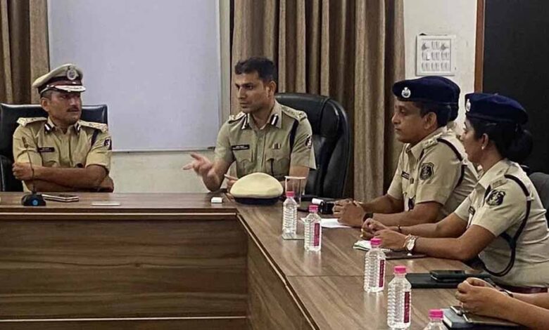 ips-बद्रीनारायण-मीणा-बने-बस्तर-रेंज-के-नए-ig,-पुलिस-महकमे-में-बड़ा-प्रशासनिक-फेरबदल