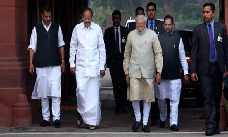 modi-cabinet-reshuffle:-जल्द-हो-सकता-है-बड़ा-फेरबदल,-tmc-शिवसेना-के-बागियों-को-मिल-सकता-है-बड़ा-इनाम!