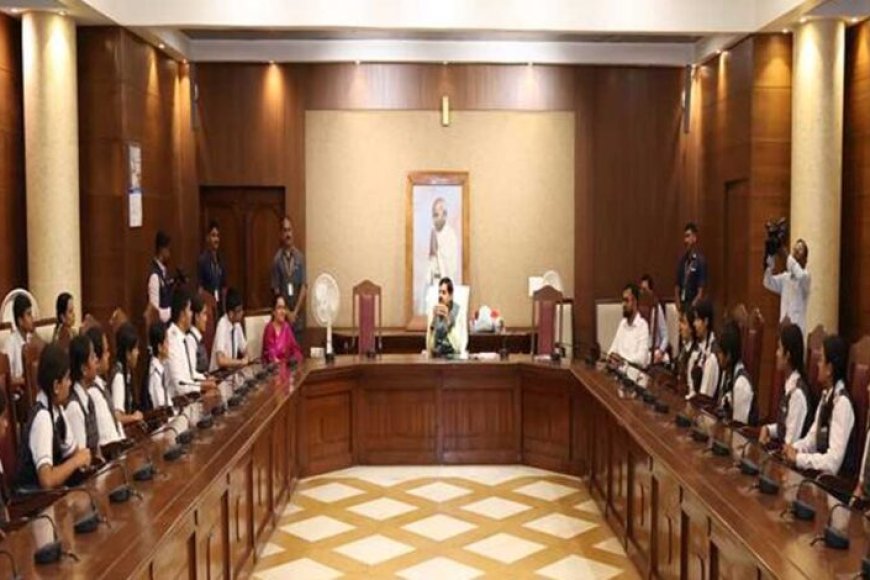 राष्ट्र-निर्माण-में-सक्रिय-भूमिका-निभाना-जागरूक-नागरिक-की-पहचान-:-मुख्यमंत्री-डॉ.-यादव