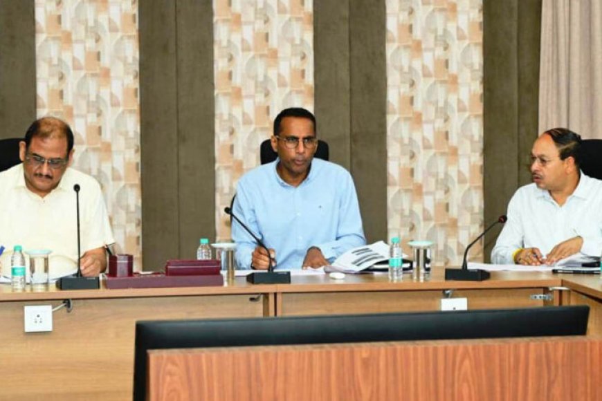 लोक-निर्माण-विभाग-के-सचिव-ने-जेलों-में-निर्माणाधीन-कार्यों-की-प्रगति-की-समीक्षा-की