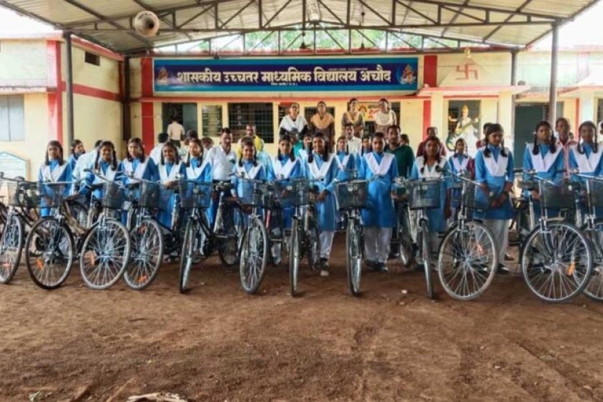सरस्वती-साइकिल-योजना-से-बेटियों-के-सपनों-को-मिले-पंख