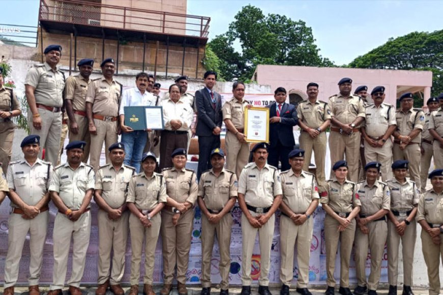 नशे-से-दूरी-है-जरूरी-2.0-अभियान-बना-मिसाल,-बड़वानी-पुलिस-का-नाम-वर्ल्ड-बुक-ऑफ-रिकॉर्ड्स-में-दर्ज