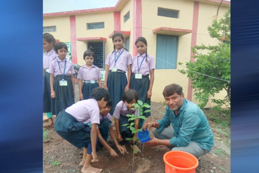 प्रदेश-सचिव-राजेंद्र-सोलंकी-ने-एक-वृक्ष-स्कूल-प्रांगण-में-लगाया