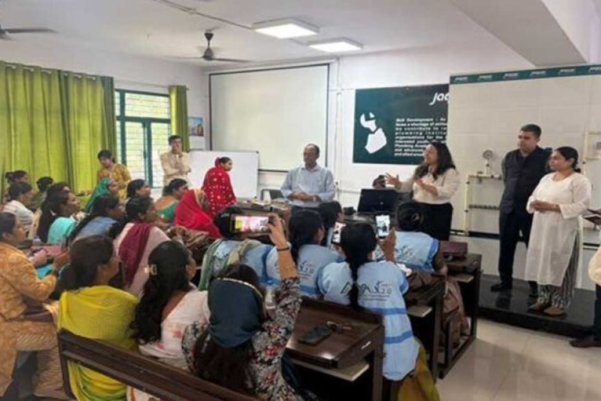 प्रदेश-में-अमृत-मित्र-महिलाएं-अब-जल-वितरण-प्रणाली-में-करेंगी-लीकेज-डिटेक्शन-एवं-रिपेयर-का-कार्य-:-आयुक्त-भोंडवे